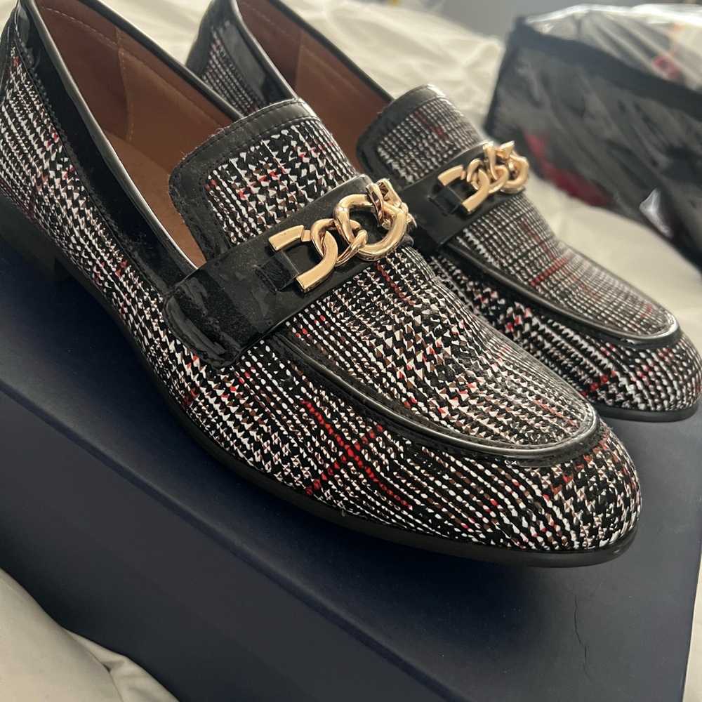 Black and Gold Slip-On Loafers with Chain Detail